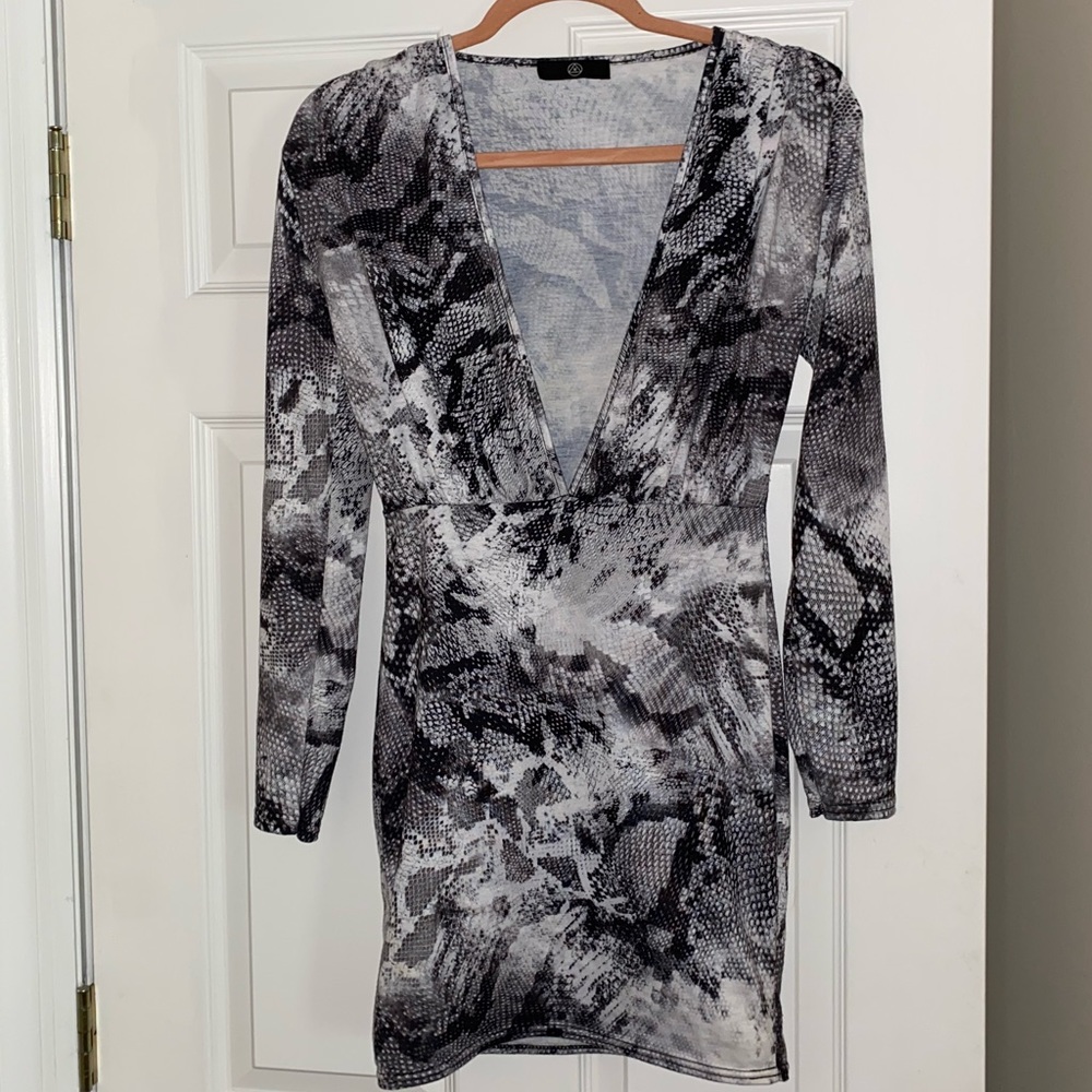 Misguided size 2 Snakeprint Dress